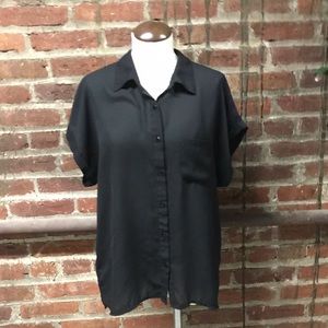 Forever 21 button down blouse M